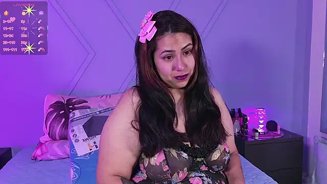 emmajohnss online show from 12.05.25