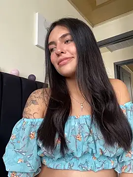 DaphneUwu online show from 02.13.25