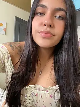 DaphneUwu online show from 02.27.25