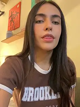 DaphneUwu online show from 10.15.25