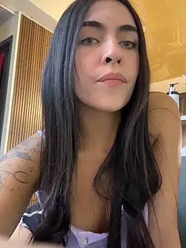 DaphneUwu online show from 11.25.25