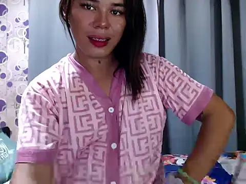 Ts-Glamourosa online show from 05.17.26