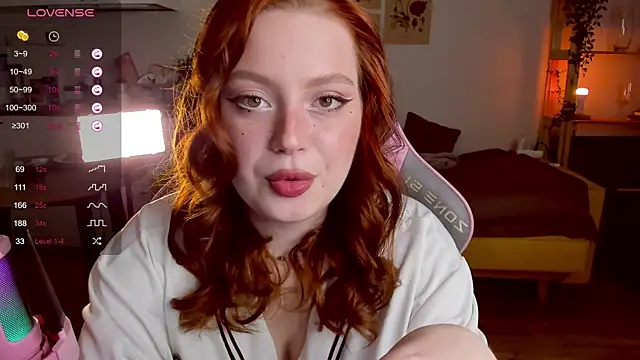 Sofy Benson online show from 11.25.25