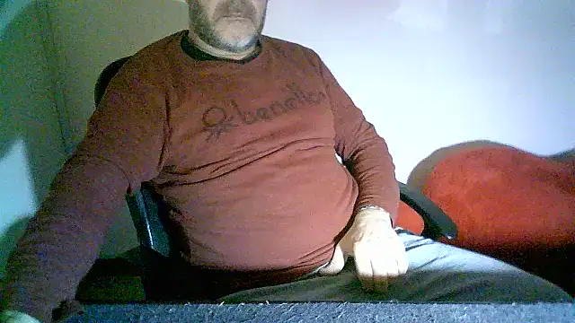 Greek Passion online show from 12.15.24