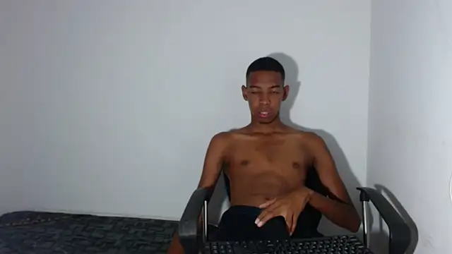 Snapshot of tonny_sexxxx chatting on 03.12.25 tonny sexxxx online show from 03.12.25