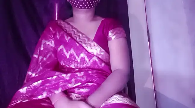 Snapshot of YUKTAPOWER chatting on 02.24.25 YUKTAPOWER online show from 02.24.25