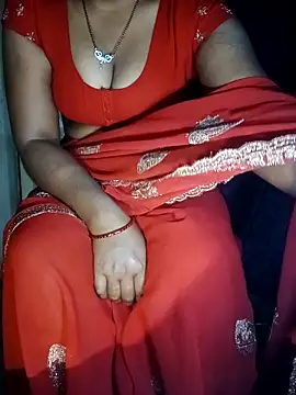 Snapshot of YUKTAPOWER chatting on 02.26.25 YUKTAPOWER online show from 02.26.25