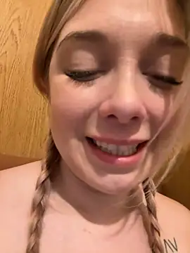 CherryAuroraa online show from 12.29.24