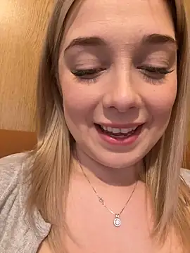 CherryAuroraa online show from 01.17.25