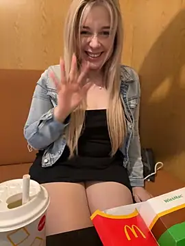 CherryAuroraa online show from 02.01.25