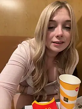 CherryAuroraa online show from 02.26.25