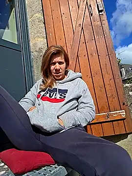 Lina lou4 online show from 10.05.25