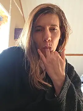 Lina lou4 online show from 12.16.25