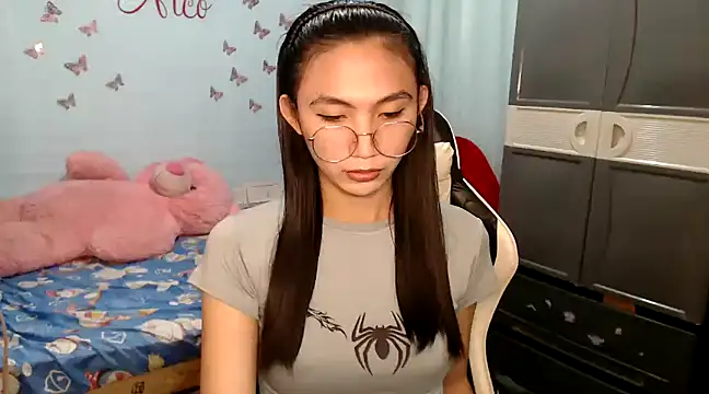 PirateEmpressBoaAico online show from 01.04.25