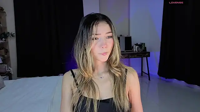 AmelieAxie online show from 05.13.26