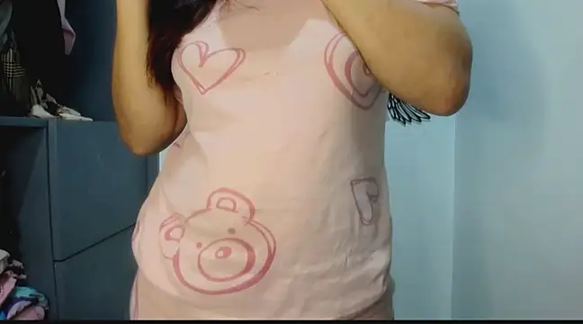 Snapshot of soooooANGEL chatting on 02.25.25 soooooANGEL online show from 02.25.25