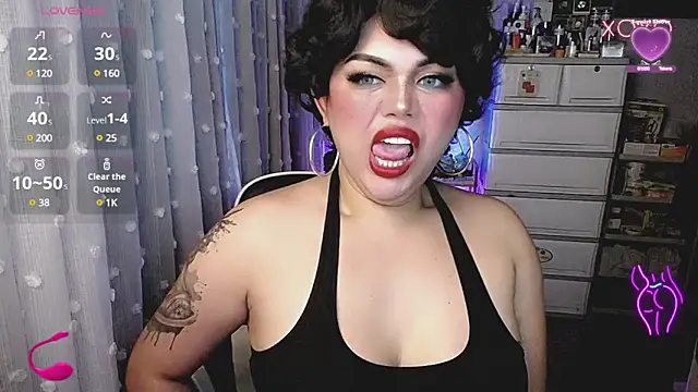 Snapshot of cherry_RED5 chatting on 12.06.24 cherry RED5 online show from 12.06.24