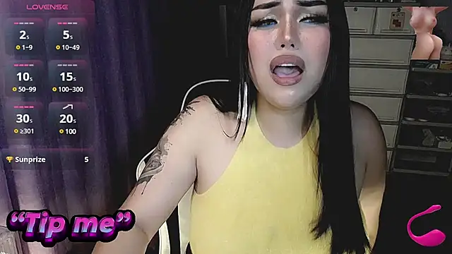 Snapshot of cherry_RED5 chatting on 01.21.25 cherry RED5 online show from 01.21.25