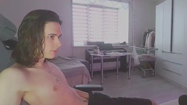 CandyChell online show from 02.16.25