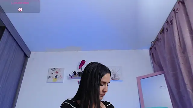 Annaross2 online show from 01.22.25