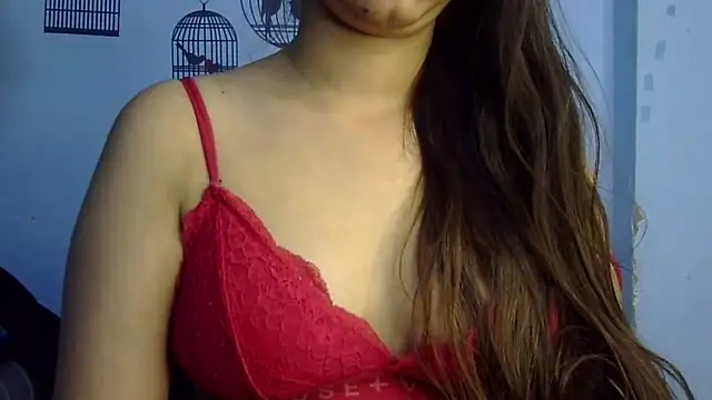 Snapshot of lovelydesi21 chatting on 11.17.25 lovelydesi21 online show from 11.17.25