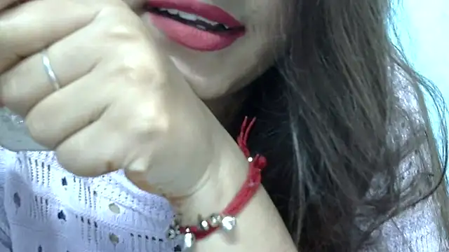 Snapshot of lovelydesi21 chatting on 12.02.25 lovelydesi21 online show from 12.02.25