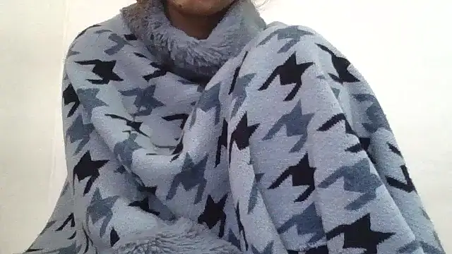 Snapshot of lovelydesi21 chatting on 01.08.26 lovelydesi21 online show from 01.08.26