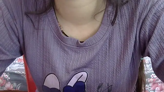 Snapshot of lovelydesi21 chatting on 02.07.26 lovelydesi21 online show from 02.07.26