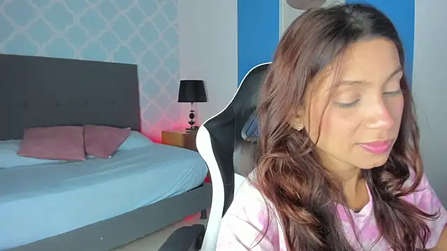 cora 22 online show from 09.09.25