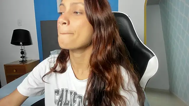 cora 22 online show from 10.09.25