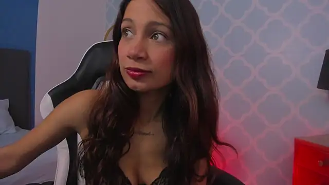 cora 22 online show from 10.11.25