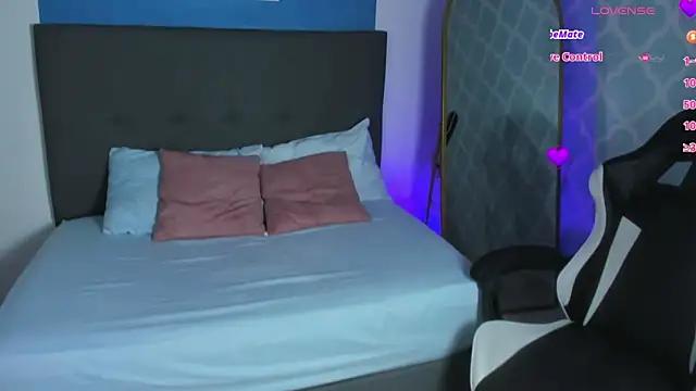 cora 22 online show from 10.21.25