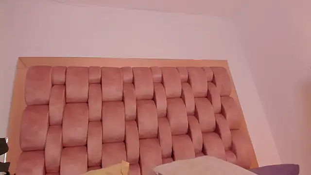 Snapshot of swt_kahia chatting on 11.28.25 swt kahia online show from 11.28.25