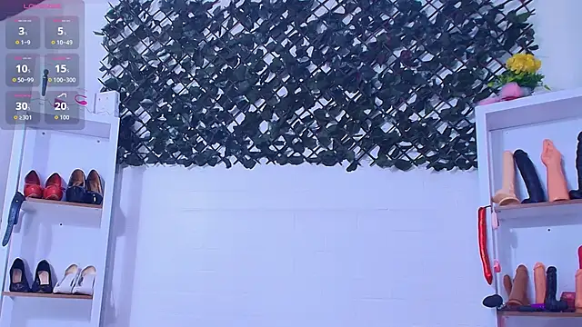 louise nails online show from 03.13.26