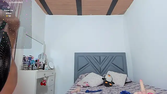 Snapshot of kendall-ewers chatting on 12.10.24 kendall-ewers online show from 12.10.24