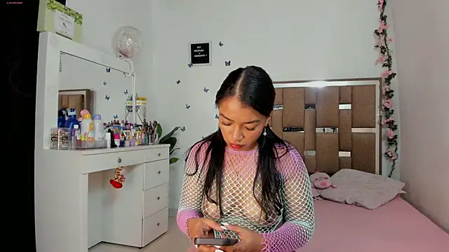 kendall-ewers online show from 04.15.26