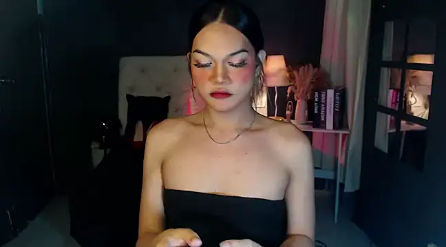 Snapshot of StellaSaucyCum chatting on 12.12.24 StellaSaucyCum online show from 12.12.24