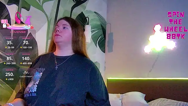 Snapshot of RubyValen chatting on 02.04.26 RubyValen online show from 02.04.26