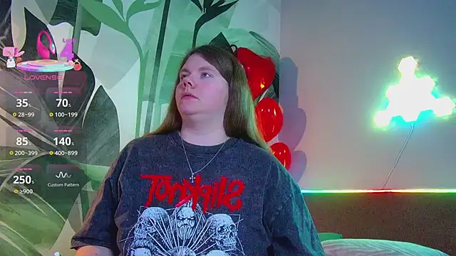 Snapshot of RubyValen chatting on 03.04.26 RubyValen online show from 03.04.26