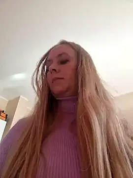 VictoriaMiami online show from 02.07.25