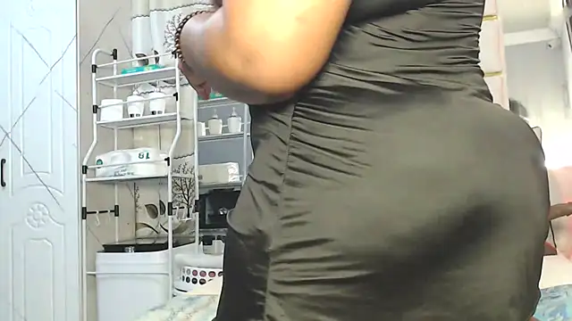 SexyyNana online show from 03.04.26