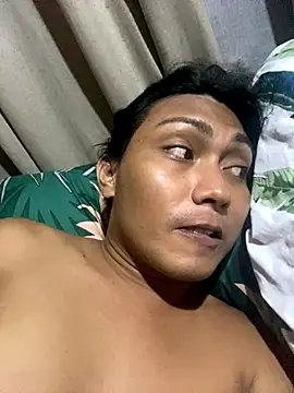 Snapshot of Topangel69 chatting on 11.24.25 Topangel69 online show from 11.24.25