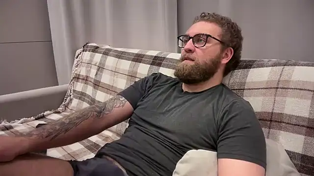 Bear bear  online show from 05.13.26