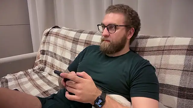 Bear bear  online show from 05.15.26