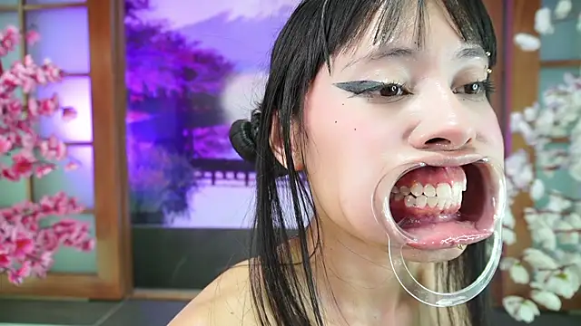 miss  maria online show from 03.06.25