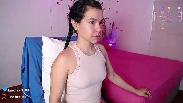 Karolina 1 online show from 12.20.25