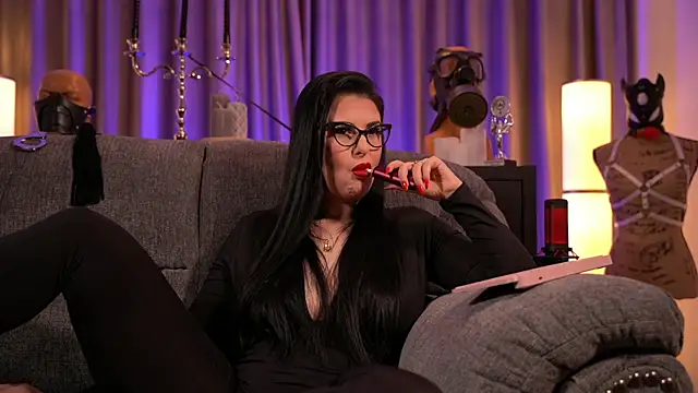 Snapshot of kelly_kent chatting on 01.09.25 kelly kent online show from 01.09.25