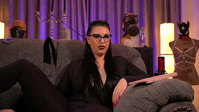 Snapshot of kelly_kent chatting on 01.11.25 kelly kent online show from 01.11.25