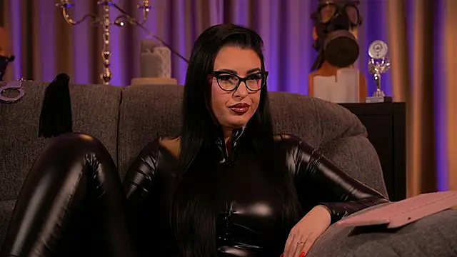 Snapshot of kelly_kent chatting on 02.24.25 kelly kent online show from 02.24.25