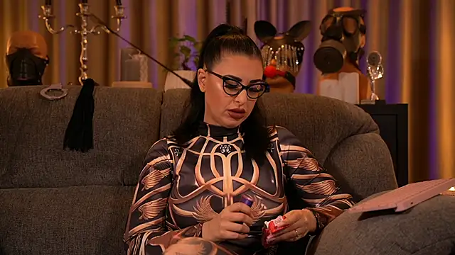 Snapshot of kelly_kent chatting on 09.14.25 kelly kent online show from 09.14.25